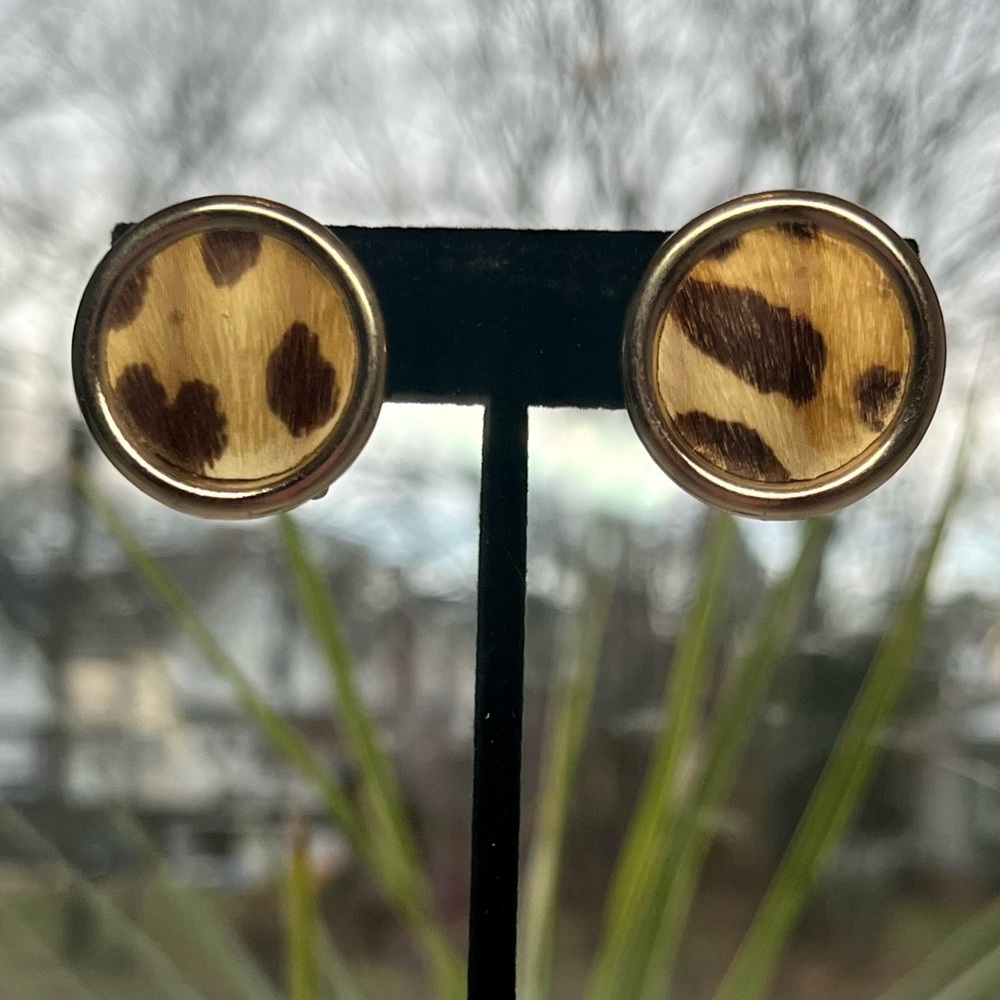 Vintage signed Bergere faux fur animal print leopard clip on earrings.